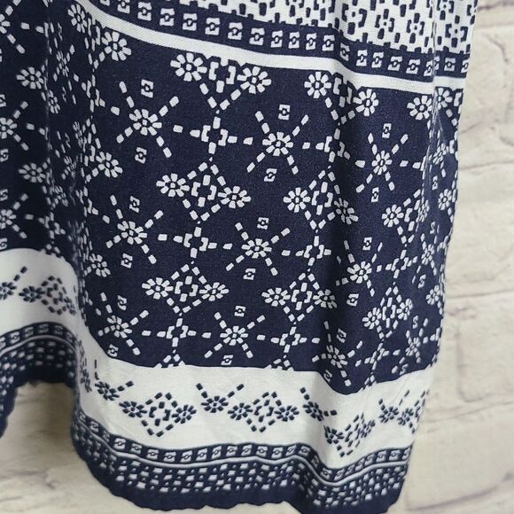 Liz Claiborne Blue Flutter Sleeve Border Print Lace Up Blouse Medium Tunic Top - Picture 2 of 8